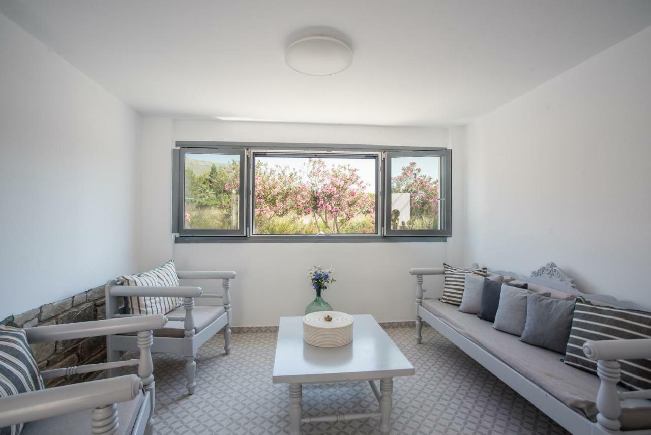 Nautilus Apartments-Suites Páros Buitenkant foto