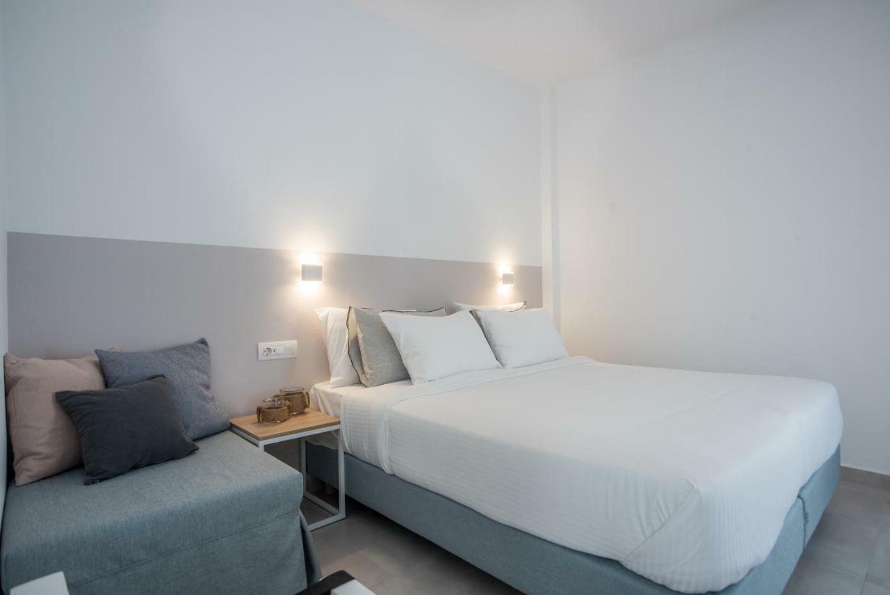 Nautilus Apartments-Suites Páros Buitenkant foto